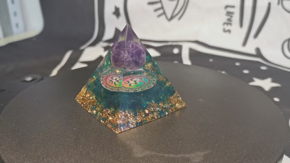 HANDMADE OHM AMETHYST SPHERE BLUE QUARTZ ORGONE PYRAMID